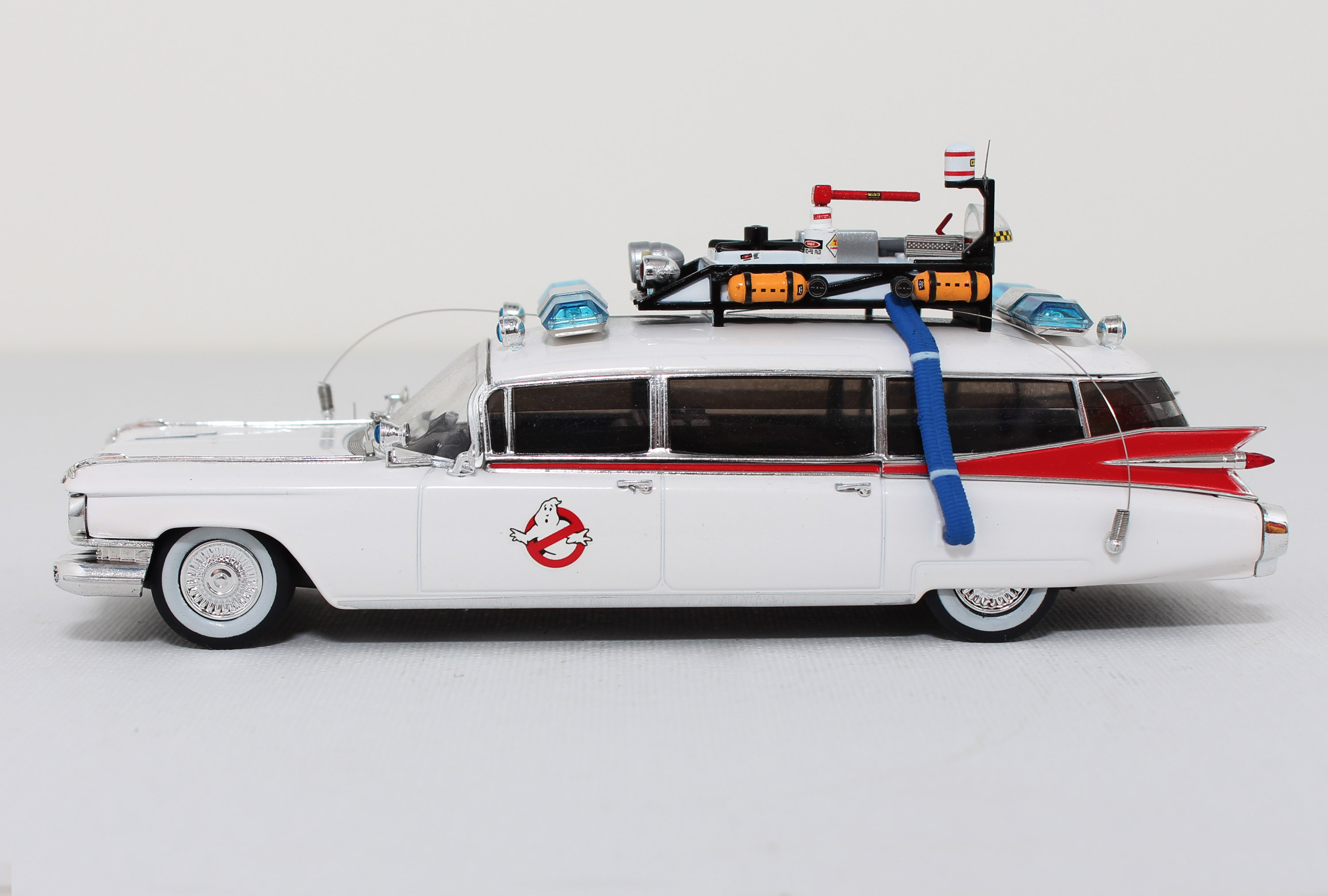 1-43-1959-Cadillac-Ghostbusters_002