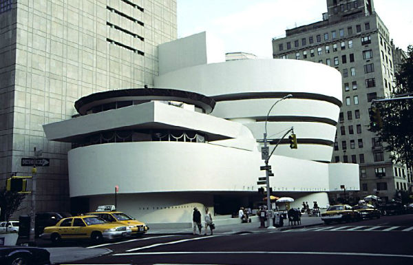 Guggenheim-Museum-w600