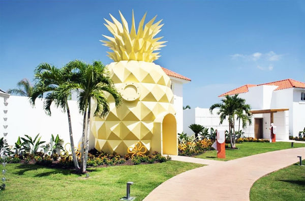 spongebob-squarepants-hotel-pineapple-nickelodeon-resort-punta-cana-27-w600