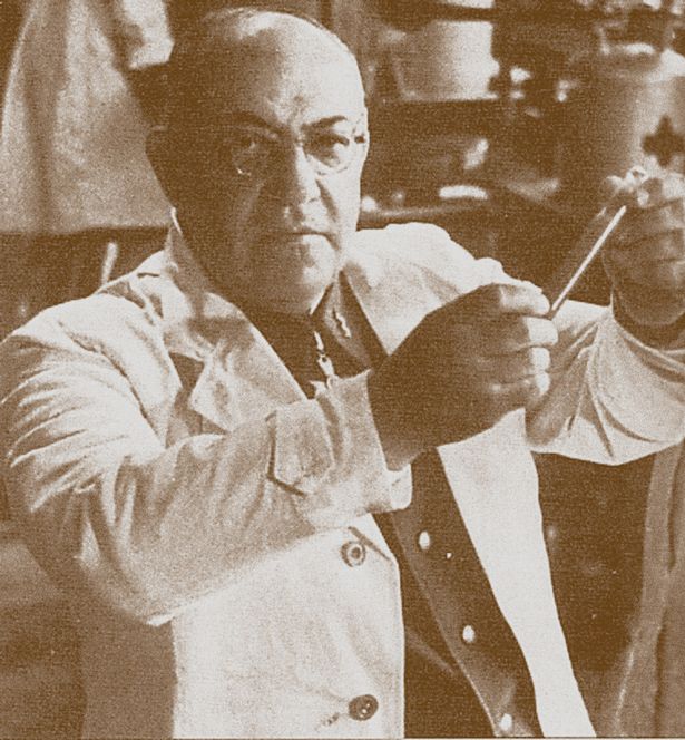 دکتر تئودور گیلبرت مورل، پزشک شخصی هیتلر