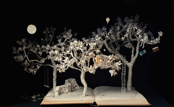 illuminated-book-sculpture-su-blackwell-24-57ee49a551a9a__700-w600