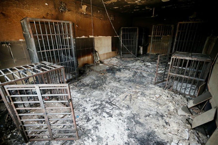 سلول های سوخته شده زندان که به نیروهای داعش تعلق داشته پس از بازپس گیری آنها توسط نیروی ارتش عراق