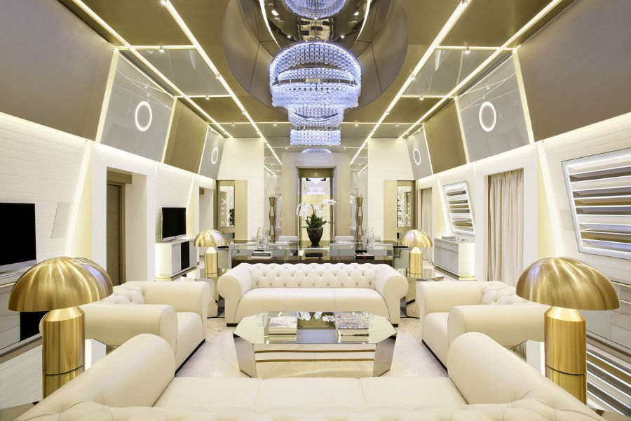 سوئیت Katara یکی از بزرگ ترین اتاق های هتل ها را در ایتالیا دارد که برای خوابیدن 8 نفر کافی است. 
