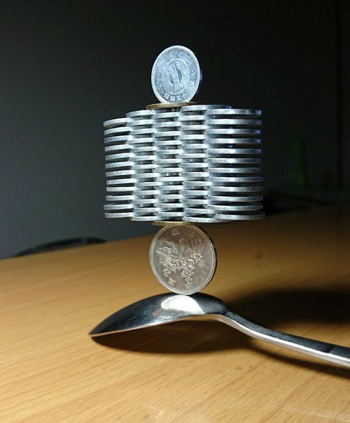 coin-stacking-gravity-thumbtani-japan-11a-w700
