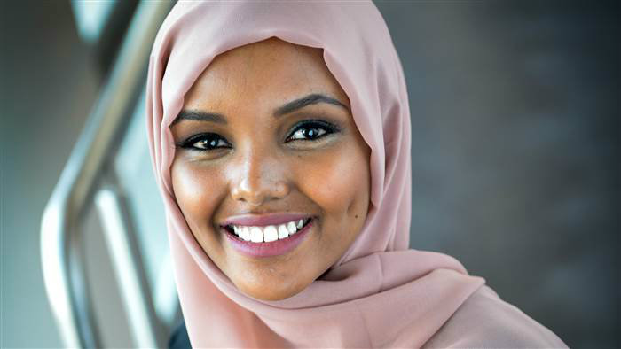 halima-aden-miss-usa-today-161130-tease_820708b331a5564b54db86dd93e6be1d-today-inline-large-w700