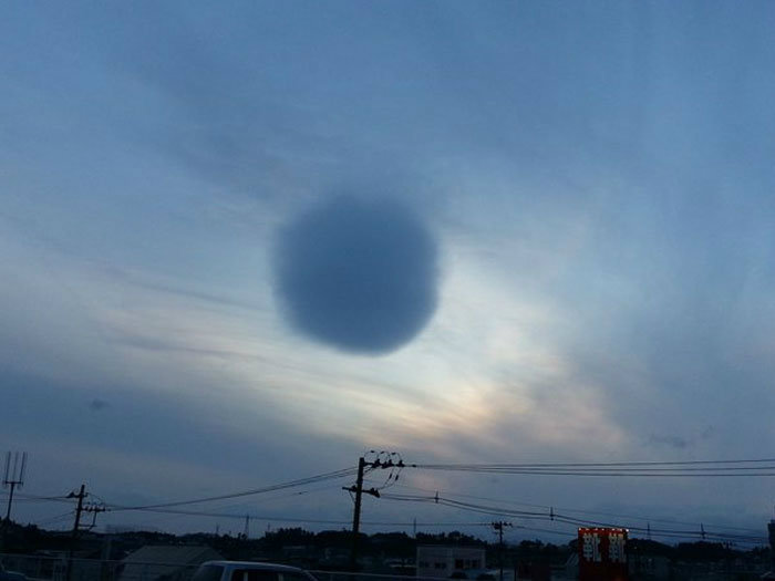 perfect-spherical-cloud-fujisawa-japan-4-w700