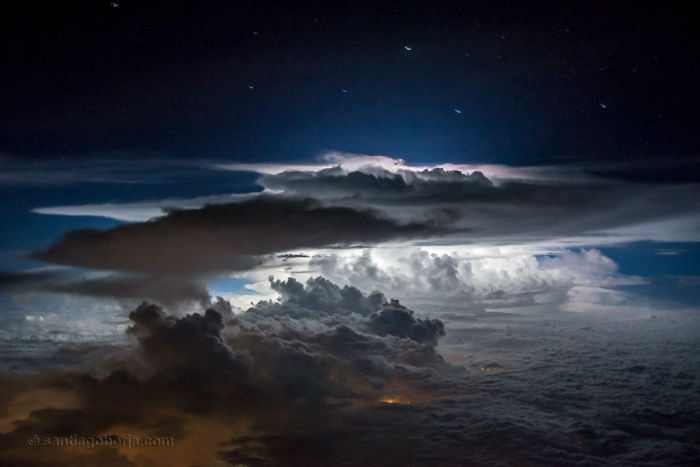 pilot-clouds-lightning-night-skies-santiago-borja-lopez-22-591954df5e9d9__880-w700
