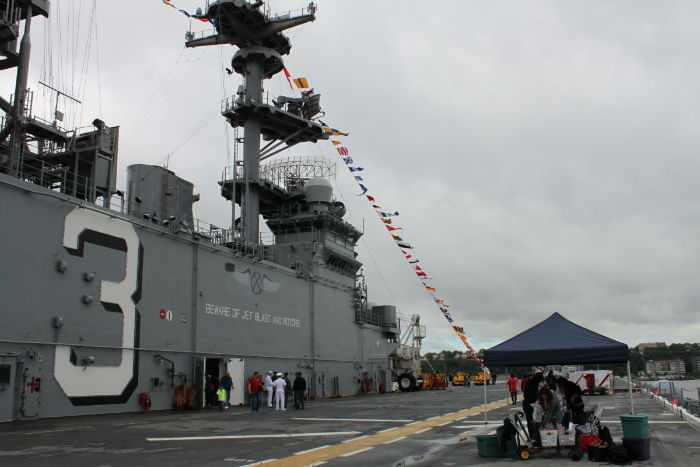 the-aft-section-of-the-superstructure-has-another-command-tower-with-requisite-masts-and-signals-w700