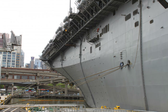 the-kearsarge-stretches-844-feet-from-bow-to-stern-with-a-27-foot-draft-fully-loaded-it-displaces-44000-tons-and-can-push-through-the-water-at-over-24-knots-w700