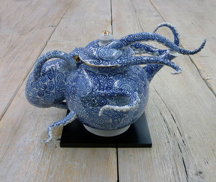 ceramic-pot-octopus-kitsch-kogei-keiko-masumoto-04-w700