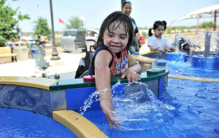 water-park-people-disabilities-morgans-inspiration-island-13-59477858b14a6__700-w700