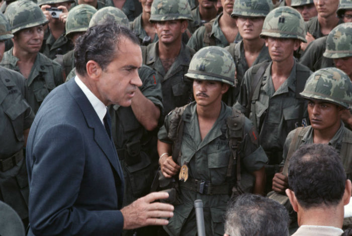Nixon in Vietnam-w700