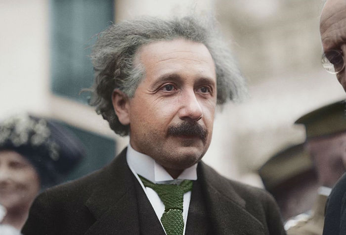 چند نکته جالب در مورد آلبرت انیشتین، نابغه فیزیک و ریاضی