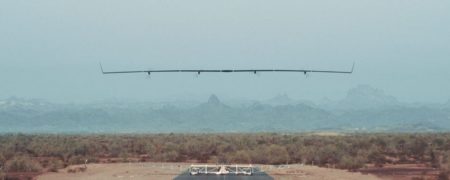 پرواز موفقیت‌آمیز هواپیمای مبتنی بر انرژی خورشیدی فیس‌بوک