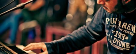 اجرای زنده موسیقی راک روی آنتن صدا وسیما