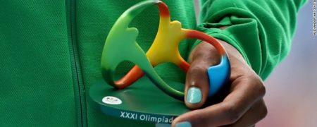 مجسمه رنگی المپیک که به مدال‌آوران داده می‌شود، چیست؟