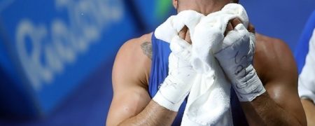 نظر فدراسیون بوکس، خلاف نظر روزبهانی