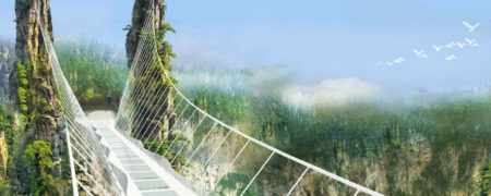 بزرگترین و مرتفع ترین پل شیشه ای دنیا در چین افتتاح شد