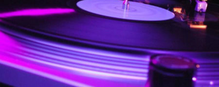 صفحات موسیقی چگونه ساخته می شوند [تماشا کنید]