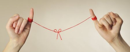 چرا آدم ها با هم «تیک» می زنند؟