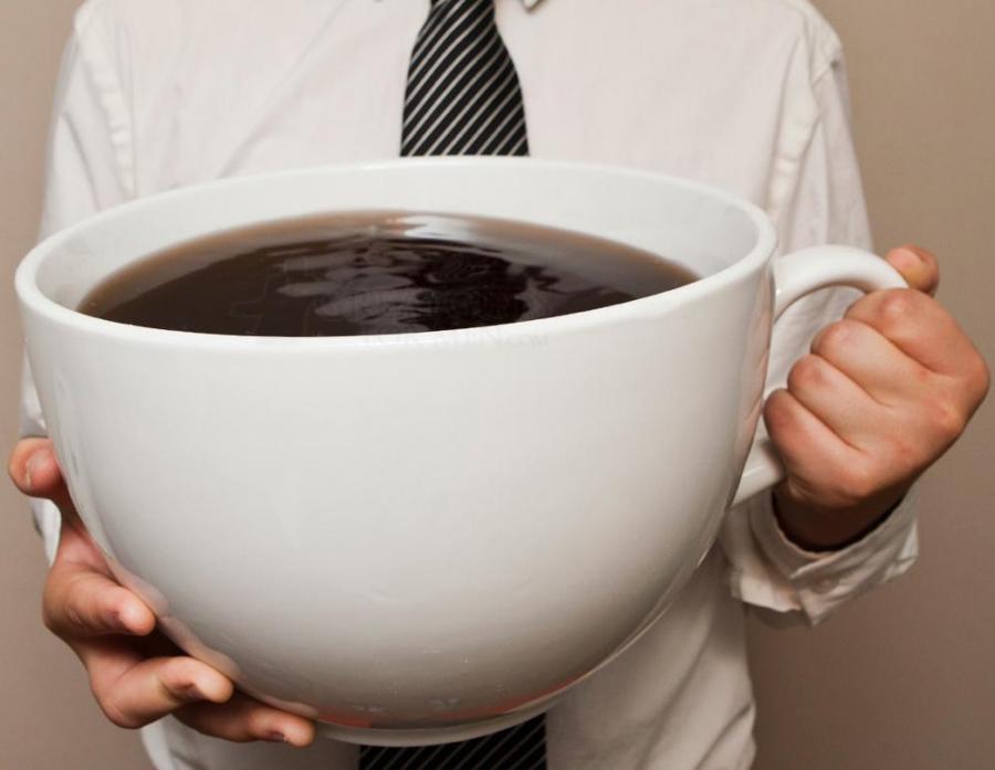 ۷ نشانه نوشیدن بیش از حد قهوه