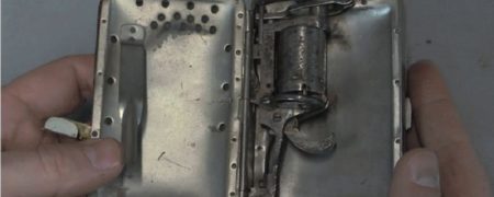 کیف زنانه ای که در اصل یک هفت تیر است [تماشا کنید]