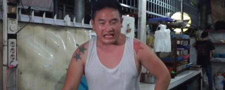 خوردن نودل های آتشین هوش را از سر یک یوتوبر پراند [تماشا کنید]