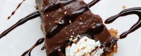 خوشمزه روز: پای شکلاتی با چوب شور [تماشا کنید]