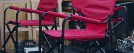 با این صندلی های خودران می توانید راحت در صف منتظر بمانید [تماشا کنید]