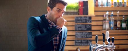 ۸ پیام هشداری که سکسکه کردن در مورد وضعیت سلامتی شما دارد