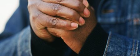 شکستن قولنج انگشتان، ممکن است مفید هم باشد