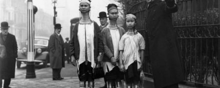 «زنان زرافه ای»؛ جاذبه شهر لندن در دهه ۱۹۳۰ میلادی