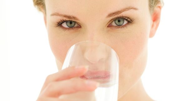 نوشیدن ۸ لیوان آب در روز می تواند کشنده باشد