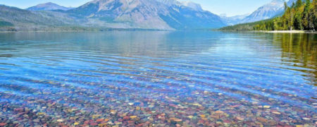 زیبایی های طبیعت؛ سنگ های رنگارنگ دریاچه مک دونالد