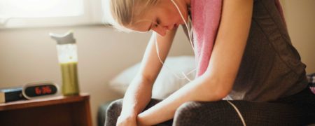 نشانه های کمبود ویتامین دی چه هستند؟