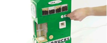 قهوه سازی که با لِگو ساخته شده و قهوه استارباکس تحویلتان می دهد [تماشا کنید]