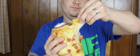 چگونه با قوطی بی استفاده نوشیدنی ها پیتزاهای خوشمزه بپزیم