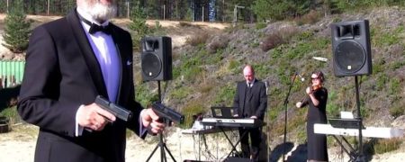 نواختن موسیقی با شلیک گلوله [تماشا کنید]