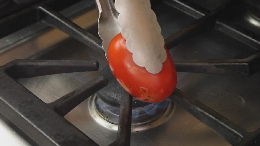 آموزش یک روش سریع برای پوست کندن گوجه فرنگی
