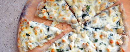 خوشمزه روز: پیتزا چیکن آلفردو [تماشا کنید]