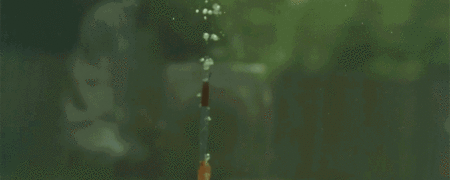 ویدیوی صحنه آهسته از انفجاری مهیب در زیر آب [تماشا کنید]