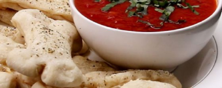 خوشمزه روز: بیسکوئیت های پنیری با سس مارینارا [تماشا کنید]