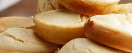 خوشمزه روز: نان ذرت با مغز موزارلا [تماشا کنید]