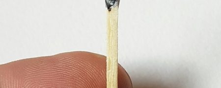 نگاهی به نقاشی های مینیاتوری هنرمند ترک بر روی اشیاء ریز