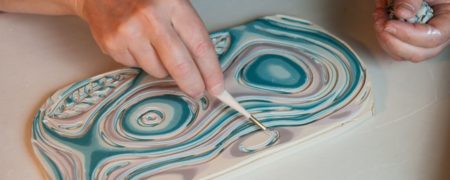 با هنر بسیار زیبای سفالگری ژاپنی به نام Nerikomi آشنا شوید [تماشا کنید]