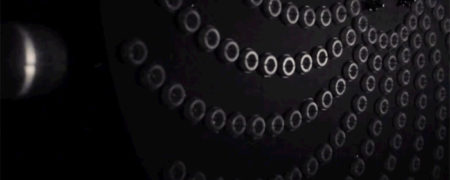 اختراعی دیوانه وار؛ اسلحه عجیب و غریبی که بطری پلاستیکی شلیک می کند [تماشا کنید]