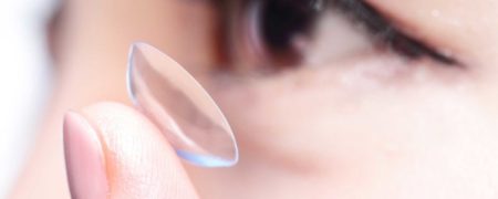 خوابیدن با لنزهای طبی تا چه اندازه می تواند سلامت چشم ها را به مخاطره بیاندازد؟