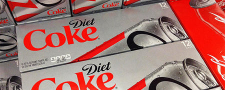 آیا مصرف نوشابه های رژیمی به اندازه نوشابه های معمولی، باعث چاقی می شود؟