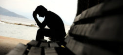 چگونه «افسردگی بالینی» و احساس غم و اندوه را از هم تشخیص دهیم؟