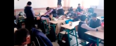 چالش مانکن دانش آموزان شاهرودی مقطع ابتدائی پیش از ورود معلم به کلاس [تماشا کنید]